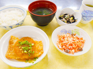 夕食